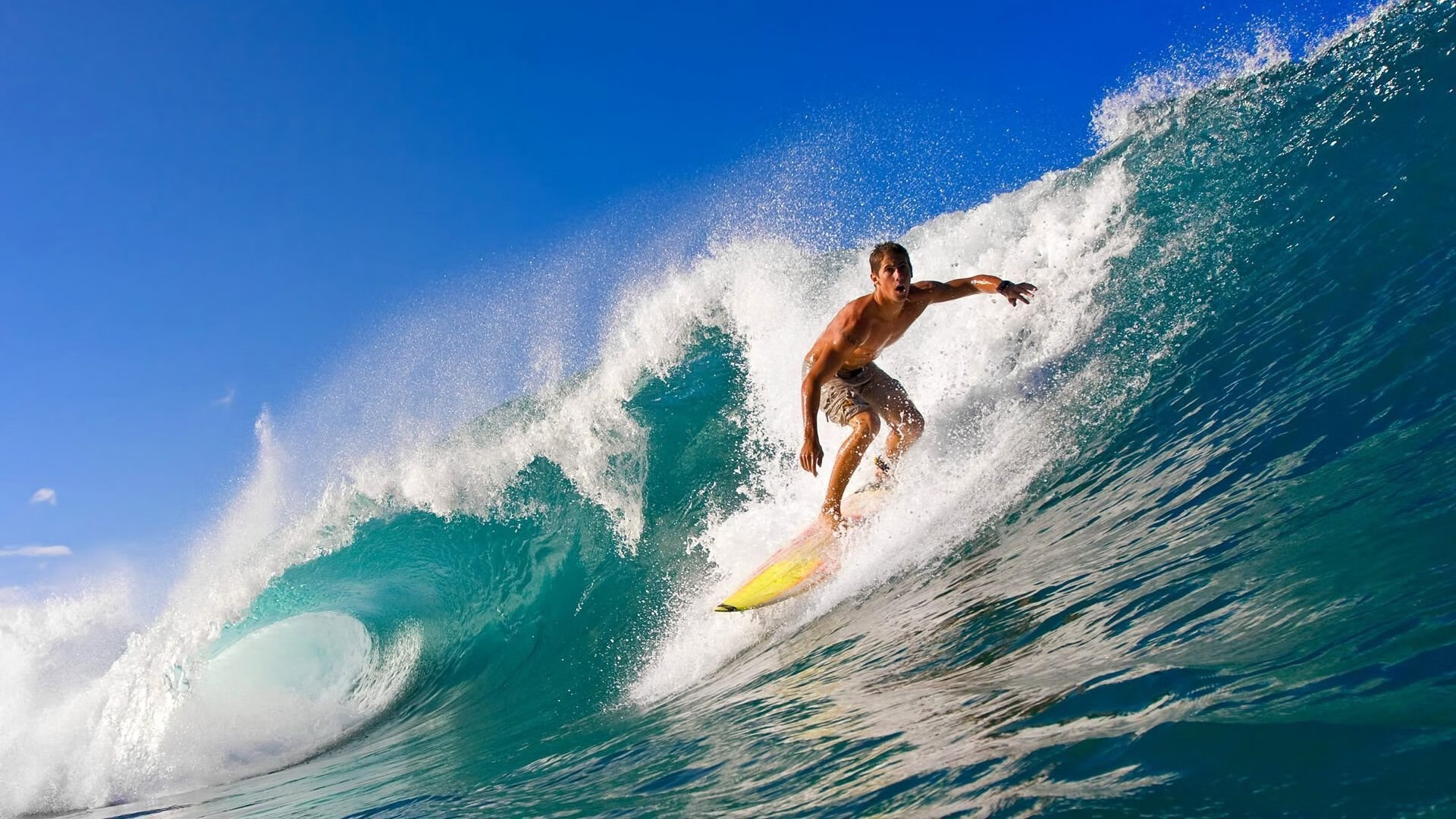 “法甲激战不断，悬念持续升高，面对压力各队稳中求胜”，法甲的比赛